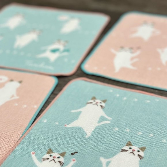 Kitten Cat Loves Exercise Japanese Handkerchief ❘ Hand Towel ❘ Face Towel (Blue) - Picture 5 of 6